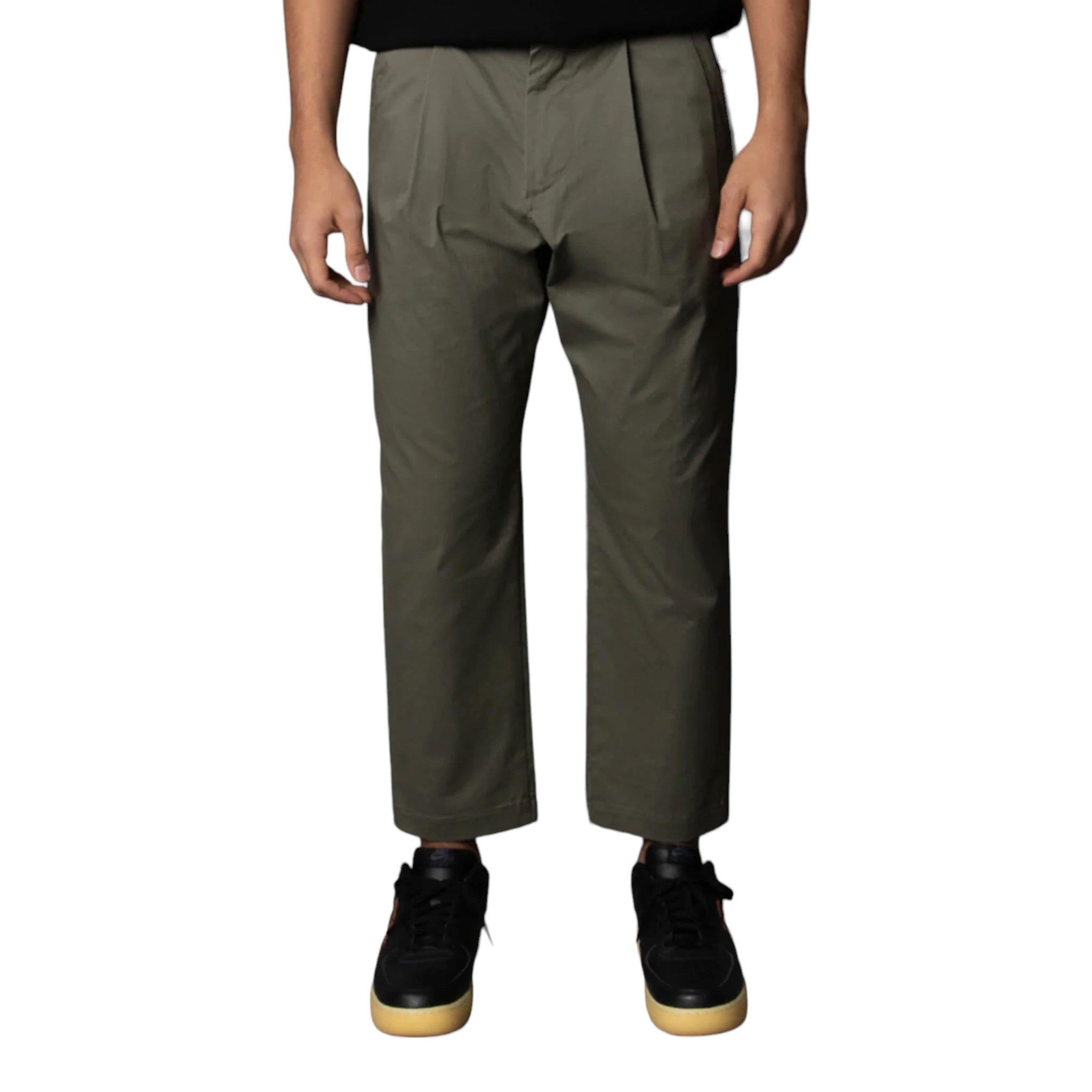 Olive cropped pants with button and zip closure