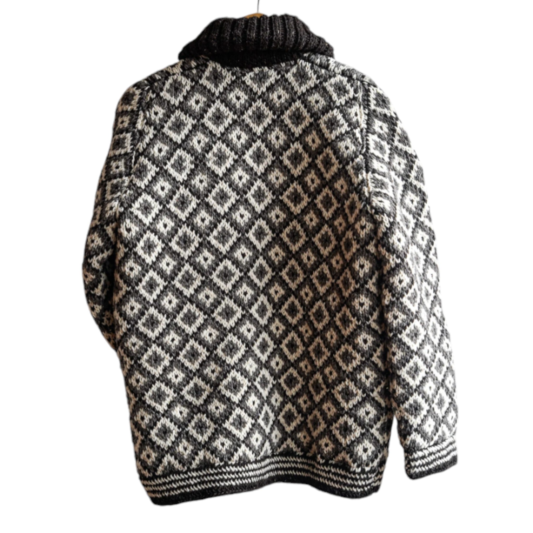 Pancho's Blanket - Oso Cardigan - Spotted Silver